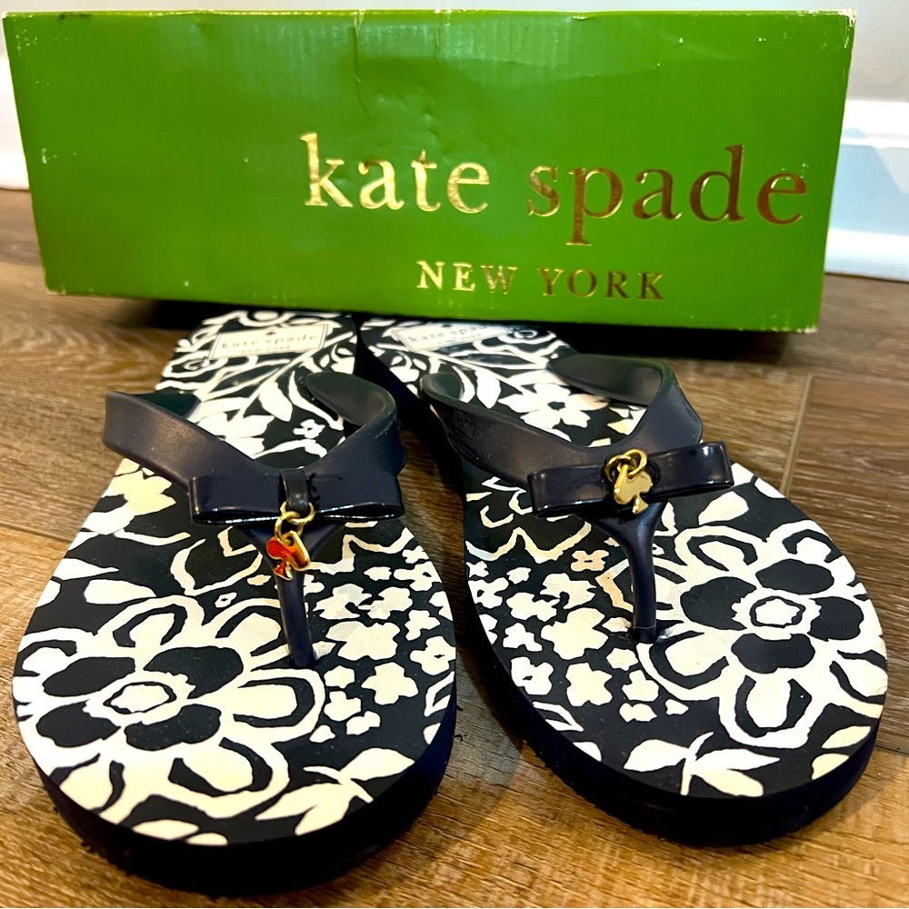 Kate Spade Size 9M ♠️ Rubber Flip Flop - New in the Box - Navy